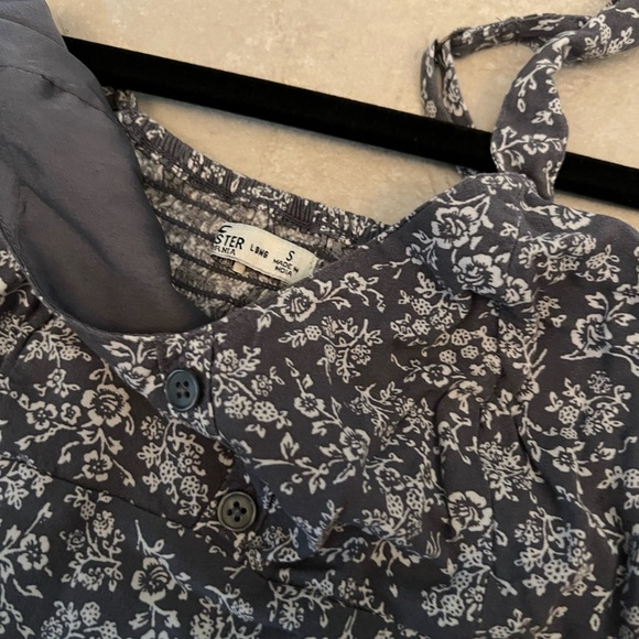 Hollister sundress - Picture 2 of 3